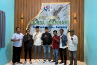 Caption: GAWAT Sampang saat melakukan kunjungi Klinik Pratama Bunda Maharani di Tambelangan (Sumber Foto: Pilar Pos)