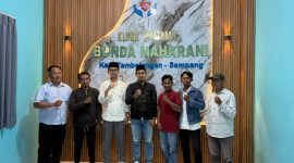 Caption: GAWAT Sampang saat melakukan kunjungi Klinik Pratama Bunda Maharani di Tambelangan (Sumber Foto: Pilar Pos)