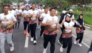 Semarak ! Sambut Hari Bhayangkara ke-79, Acara Fun Run Polres Pamekasan Diikuti Ribuan Peserta