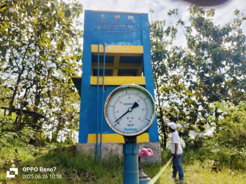 Caption: Proyek Pamsimas TA 2023 yang dikerjakan oleh Pokmas Tambelangan Asri di Desa Tambelangan (Sumber Foto: Pilar Pos)
