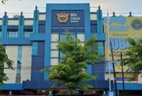 Caption: Kantor Bea Cukai Madura