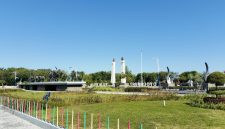 Caption: Alun-alun Trunojoyo Kabupaten Sampang (Sumber Foto: Agus Junaidi/Pilar Pos)