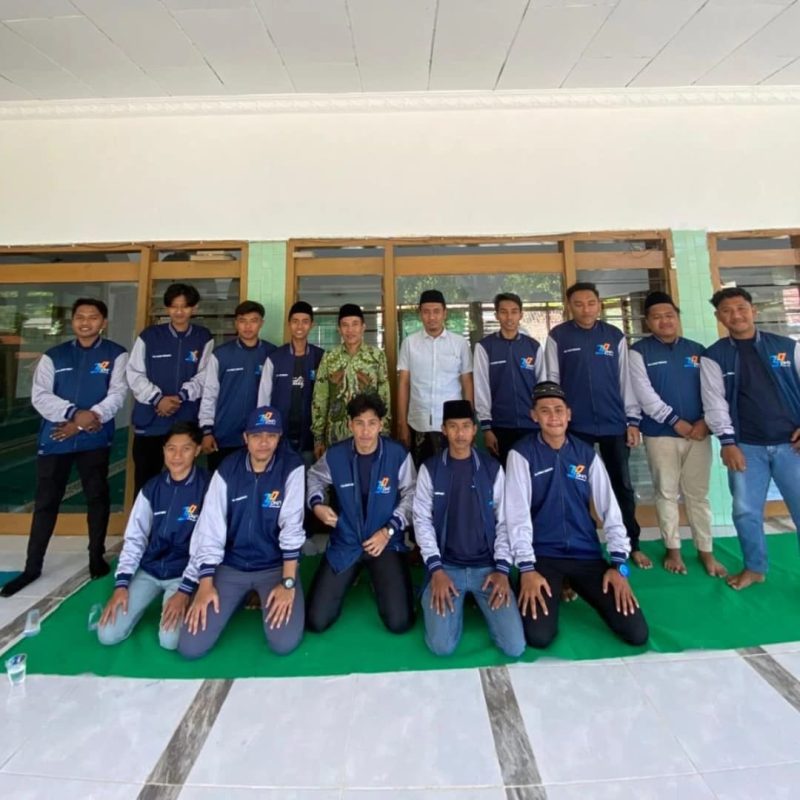 Mahasiswa STAI Al-Khairat Pamekasan pada PKN Posko 09 Desa Plakpak Kecamatan Pagentenan Kabupaten Pamekasan. 