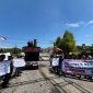 Ratusan nelayan bersama aktivis kembali menuntut transparansi ganti rugi rumpon senilai Rp21 miliar dari Petronas Carigali. Aksi digelar di kawasan Maspion, Surabaya, Senin (18/08/2025).