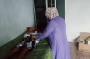 Caption: Salah-satu Siswa Saat Diperiksa di Layanan Kesehatan Terdekat (Sumber Foto: Safii/Pilar Pos)