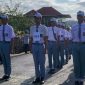 Peserta lomba gerak jalan, saat persiapan di start pemberangkatan di Desa Dempo Barat, Kecamatan Pasean, Kabupaten Pamekasan, Jumat, 29/08/2025