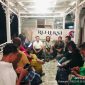Caption: AWAS Sampang Saat Gelar Refleksi di Kaki Gunung Arjuno-Welirang (Sumber Foto: Safii/Pilar Pos)