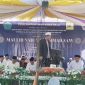 KH. Muleh Adnan saat memberikan ceramah keagamaan tentang keutamaan merakan Maulid Mabi Muhammad Saw. Di halaman LPI Mansyaul ulum Desa Sana Daya Pasean Pamekasan, Kamis, 11/09/2025. (Red) 