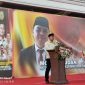 Caption: Moch Wijdan, Kades Ketapang Daya, Saat Sambutan Usai Dilantik Menjadi Ketua PKDI se-Madura Raya di Kediamannya di Desa Ketapang Daya (Sumber Foto: Agus Junaidi/Pilar Pos)