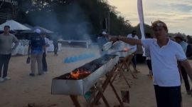 Caption: Event Budaya Jhukok Tonoh di Wisata Lon Malang, Bira Tengah, Kecamatan Sokobanah (Sumber Foto: Agus Junaidi/Pilar Pos)