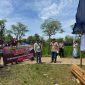 Caption: PNPM saat Menggelar Aksi Demontrasi Menolak Proyek Pasar Ikan Bersumber dari CSR Petronas Sebelum Menyelesaikan Ganti Rugi Rumpon Nelayan di Lokasi Proyek (Sumber Foto: Agus Junaidi/Pilar Pos)