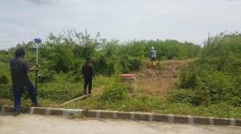 Caption: Lahan sengketa yang berlokasi di Jalan Raya Fatahillah, Cikarang Barat, Kabupaten Bekasi (Sumber Foto: Megy Aidillova/dok Pilar Pos)