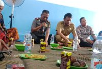 Kapolsek Pasean AKP Gunarto, SM saat memberikan sambutan pada acara lounching MBG Desa Bindang, Senin, 19/01/2026.
