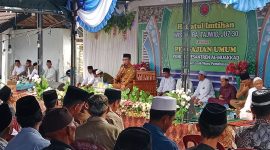 Bupati Pamekasan Drs. KH. Kholilurrahman, M.Si saat memberikan sambutan, di Ponpes Al-Muakkad Waru Pamekasan, Senin, 10/02/2026.