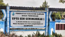 Caption: Sekolah SDN Gunongsekar 1 Sampang di Jalan Wijaya Kusuma (Sumber Foto: Agus Junaidi/Pilar Pos)