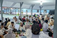 Caption: Suasana Saat Buka Bersama WBP Dengan Keluarga di Rutan Sampang Kelas IIB (Sumber Foto: Humas Rutan Sampang, Panca Agung Laksono/Pilar Pos)