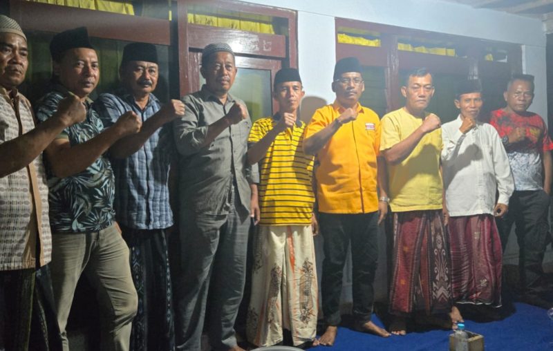 Jajaran DPC Partai Hanura Kabupaten Pamekasan saat berkunjung ke Kantor Sekretariat PAC Hanura Kecamatan Pasean, Jumat, 03/04/2026.