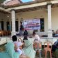 Caption: MDW Sampang Saat Kolaborasi bersama Komunitas Therapy Ramuan Banyu Urip Indonesia, DPC P-AP3I Kabupaten Sampang Menggelar Pengobatan Berbasis Tradisional di Desa Torjunan (Sember Foto: Agus Junaidi/Pilar Pos)
