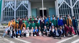 Caption: Foto Bersama Seluruh Peserta Perwakilan Konsolidasi Nasional SEMA PTKIN di UIN WALISONGO SEMARANG (Sumber Foto: Ridho/dok Pilar Pos)