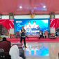 Caption: Kasat Narkoba Polres Sampang, Iptu Yuda Julianto, Saat Memberikan Pemaparan Pencegahan Narkoba di Pendopo Kabupaten Sampang (Sumber Foto: Agus Junaidi/Pilar Pos)