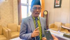 Suhairi datangi kantor DPRD untuk menggelar aksi demonstrasi terkait perkembangan pengaduan usulan pemakzulan Bupati Pamekasan, Kamis (30/04/26).