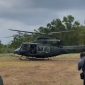 Helikopter Mendarat di Lokasi Pembangunan Batalyon Pada Saat Pangdam V Brawijaya Kunjungi Pembangunan Batalyon di Desa Larangan Slampar, Kecamatan Tlanakan, Kabupaten Pamekasan (Sumber Foto: Ridho/dok Pilar Pos)