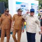 Caption: Presiden Prabowo Saat Berjalan di Didampingi Bupati dan Wakil Bupati Sampang Saat Moment Peresmian Jalan Inpres di Sampang (Sumber Foto: Agus Junaidi/Pilar Pos)