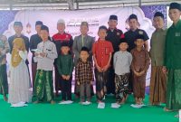 DPK Madas Nusantara Kecamatan Pagentenan, Kabupaten Pamekasan. Fatha (ketua) Lutfi Rizal (Sekretaris) dan H. Mustofa (Bendahara) saat memberikan santunan kepada anak yatim. 