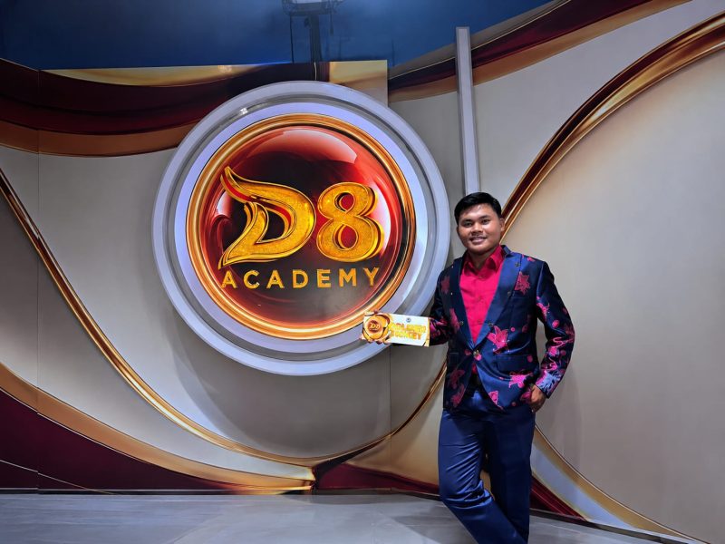 Caption: Ari Adriansyah, peserta Final Audition D’Academy 8 Indosiar (Sumber Foto: Ridwanto For Pilar Pos)