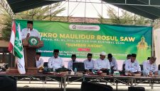 Saat Peringatan Dzikro Maulidur Rasul SAW di Ponpes Bustanul Ulum Sumber Anom Pamekasan (Sumber Foto: Fadal/Pilar Pos)