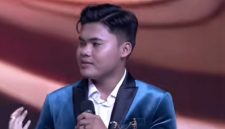 Caption: Ari Adriansyah D'Academy 8 saat usai penampilan di Top 17 Result (Sumber Foto: Screenshot video siaran langsung di TV Indosiar/dok Pilar Pos)