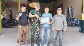 Dari kanan Lutfi Rizal (sekretaris DPK Madas Nusantara Pagantenan) Koramil Pagantenan, Fatha (Ketua DPK MADAS NUSANTARA Pagantenan). Abdus Samad (Ketua DPD MADAS Nusantara Pamekasan) 