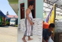 Fathorrahman, Kepala Desa Sana Laok Kecamatan Waru Kabupaten Pamekasan (foto tengah) terpaksa menurunkan beras sendirian tanpa ada bantuan siapapun, karena tidak ada kuli dari pihak Bulog. Selasa, 08/09/2026.