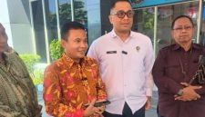 Penasihat hukum korban kekerasan seksual terhadap perempuan disabilitas berinisial S (46), Moch. Taufik, S.I.Kom SH, MH. Saat menjelaskan kepada wartawan. Rabu, 30/09/2026.