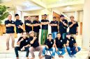 Caption: Moh. Wijdan (tengah), saat foto bersama dengan pengurus dan anggota Persatuan Jurnalis Sampang (Sumber Foto: Agus Junaidi/Pilar Pos)