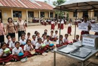 Gambar dihasilkan dari AI, Menampilkan gambar sejumlah siswa dan guru terlantar akibat pengiriman MBG diberhentikan secara sepihak di beberap sekolah.