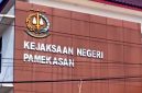 Kantor kejari pamekasan jalan raya panglegur kabupaten pamekasan. 