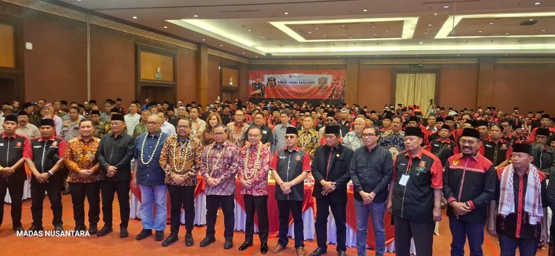 Foto para pejabat tinggi yang menghadiri HUT MADAS Nusantara di senayan Jakarta. Minggu, 25/10/2026.