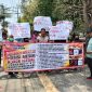 Forum NGO Pamekasan di depan Kantor Wilayah Direktorat Jenderal Bea dan Cukai (DJBC) Jawa Timur I. Kamis, 29/10/2026.