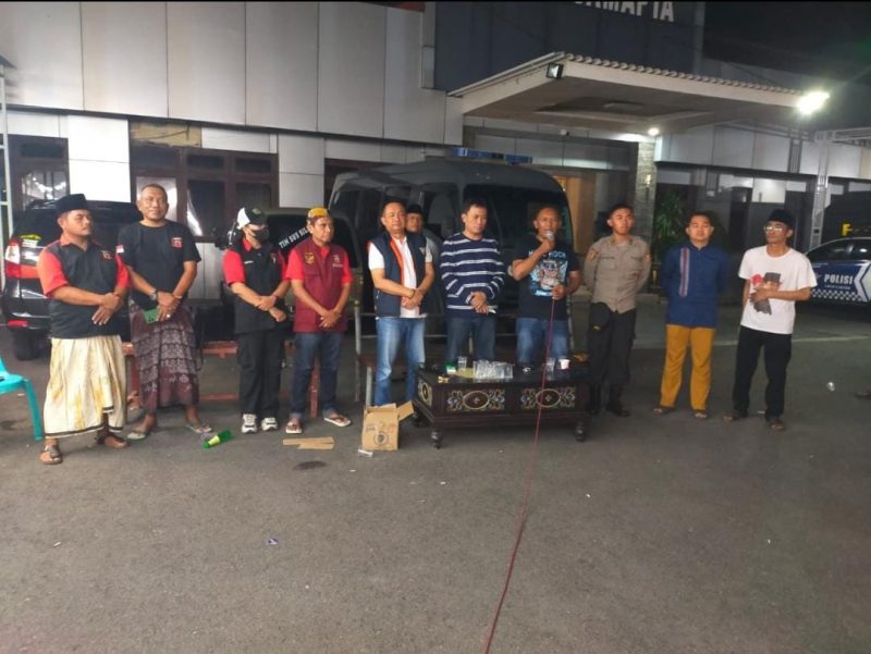 Memperingati momentum Hari Sumpah Pemuda, Wakapolres Pamekasan resmi membuka Turnamen Domino 