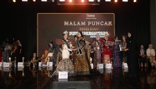Caption: Yoeswan Raida Fakhira Kusuma Wardhani, Peserta Asal Kabupaten Sampang saat Raih Juara 1 di Ajang bergengsi yang diselenggarakan oleh Tara Event Organizer di Sumenep (Sumber Foto: Hermawan For Pilar Pos)