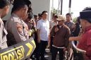 Massa dari DEAR JATIM menyatakan siap mengawal kasus ini ke jenjang yang lebih tinggi, yakni Polda Jawa Timur hingga Mabes Polri.. 